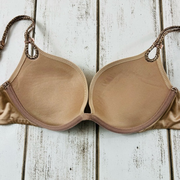 32D Victoria’s Secret Sexy Little Things Push Up Bra - Picture 5 of 8